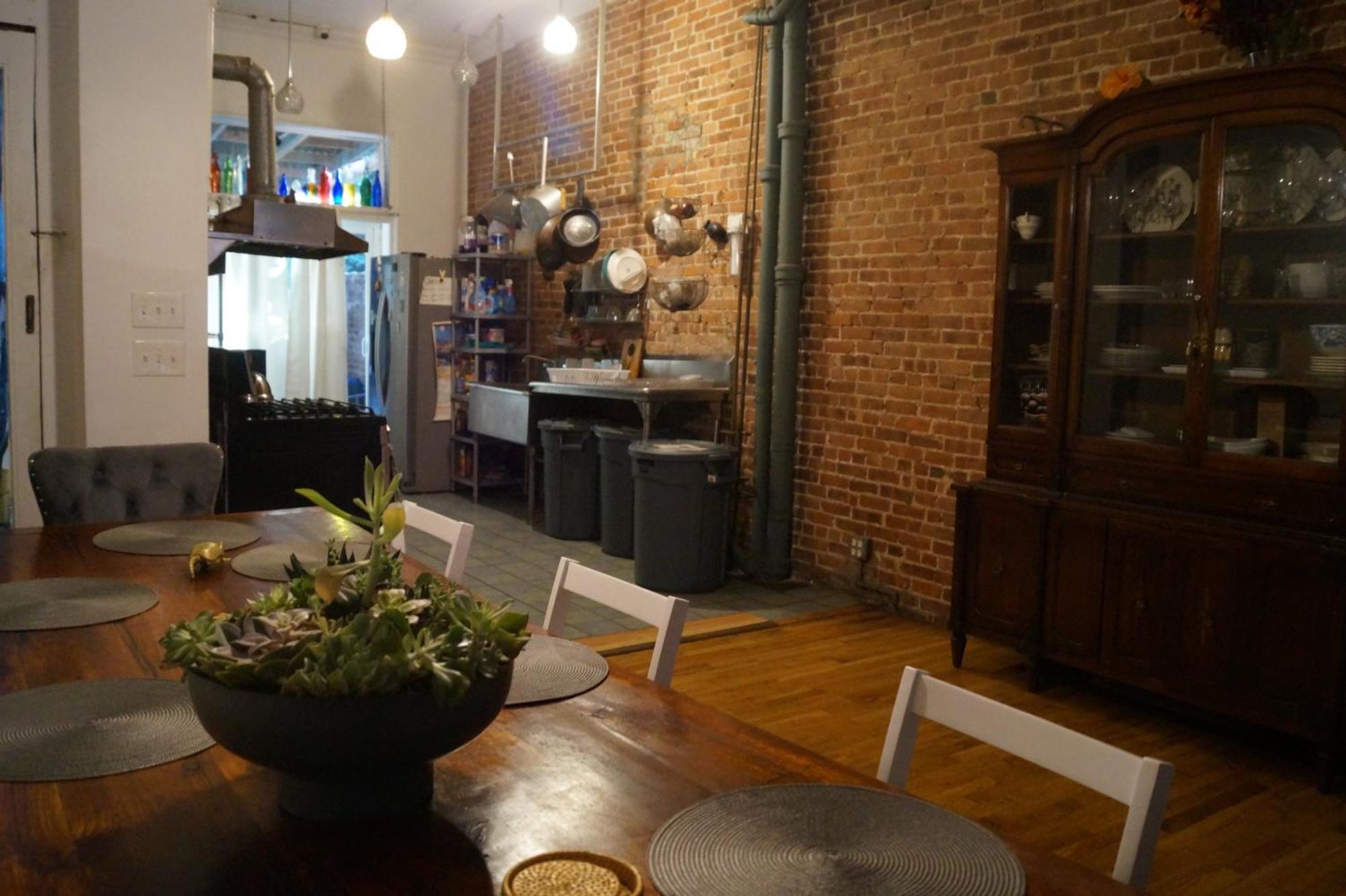 Macaw Guest House New York Exterior photo